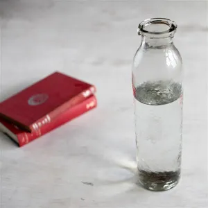 Elegant Carafe - Hammered Glass