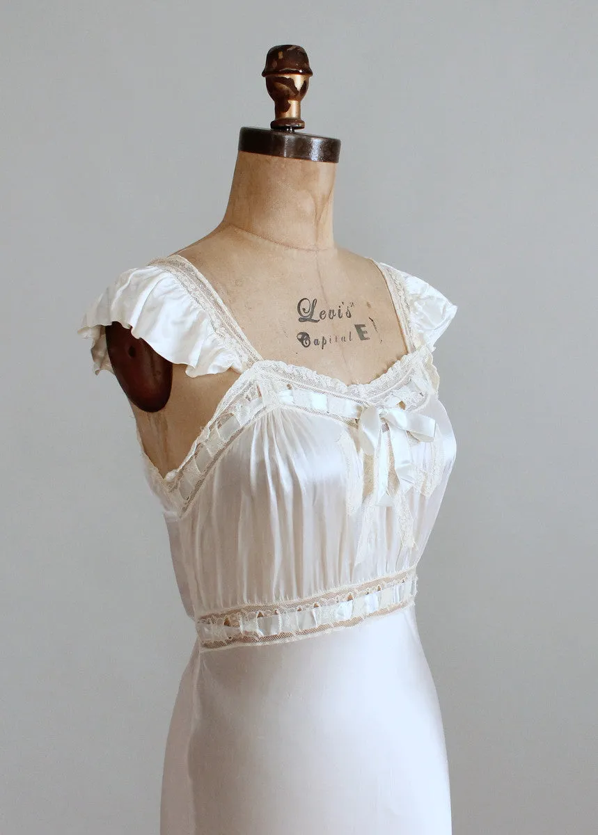 Vintage 1930s Ivory Silk and Lace Bow Front Nightgown