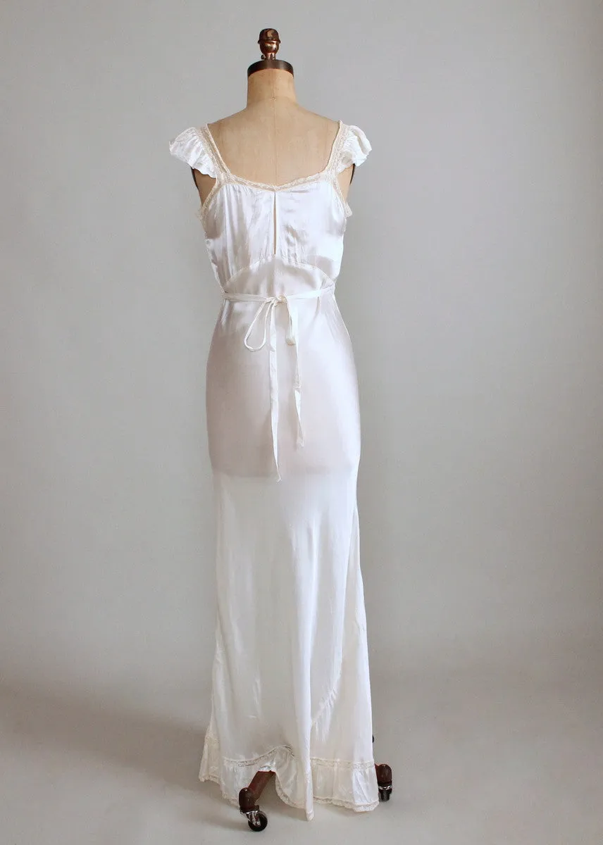 Vintage 1930s Ivory Silk and Lace Bow Front Nightgown