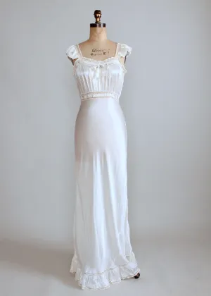 Vintage 1930s Ivory Silk and Lace Bow Front Nightgown